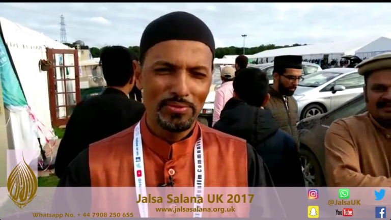 Beautiful Poem by Zubair Sahib Video 2 – Jalsa Salana UK 2017